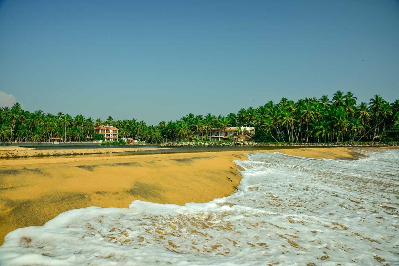 Beach And Lake Ayurvedic Resort, Kovalam Exterior foto