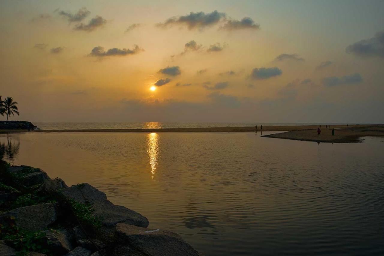 Beach And Lake Ayurvedic Resort, Kovalam Exterior foto